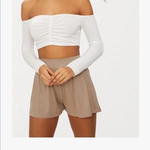 PrettyLittleThing shorts 😍